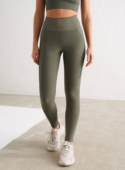 [The model wears size S and is 175cm.]