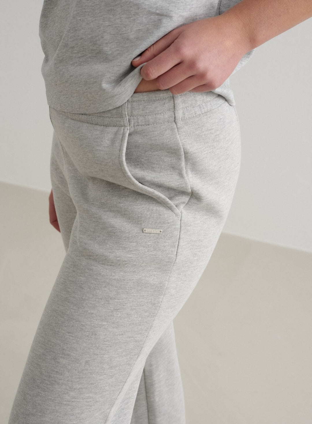 Grey Melange Wide Sweatpants – AIM'N EU