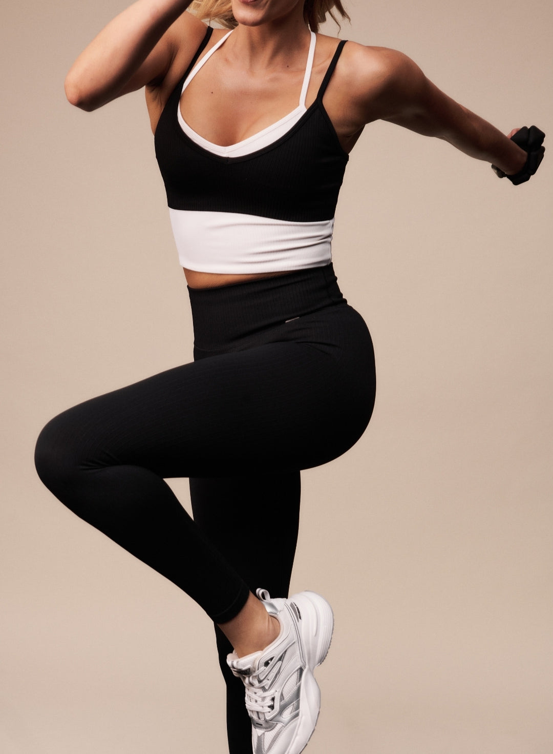 Black Monochrome Core Flare Tights – AIM'N EU