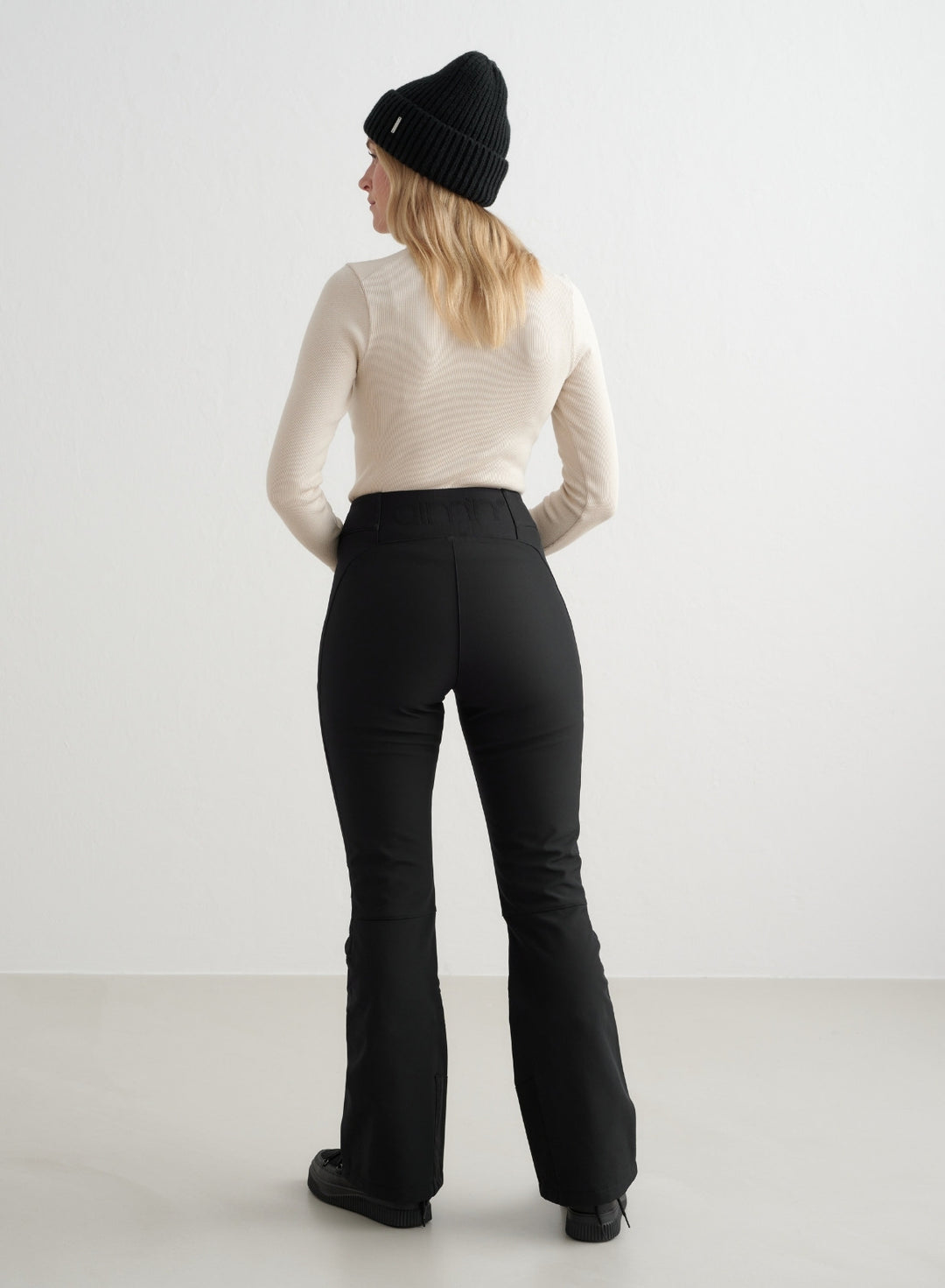 Black Stretch Thermo Pants – AIM'N EU