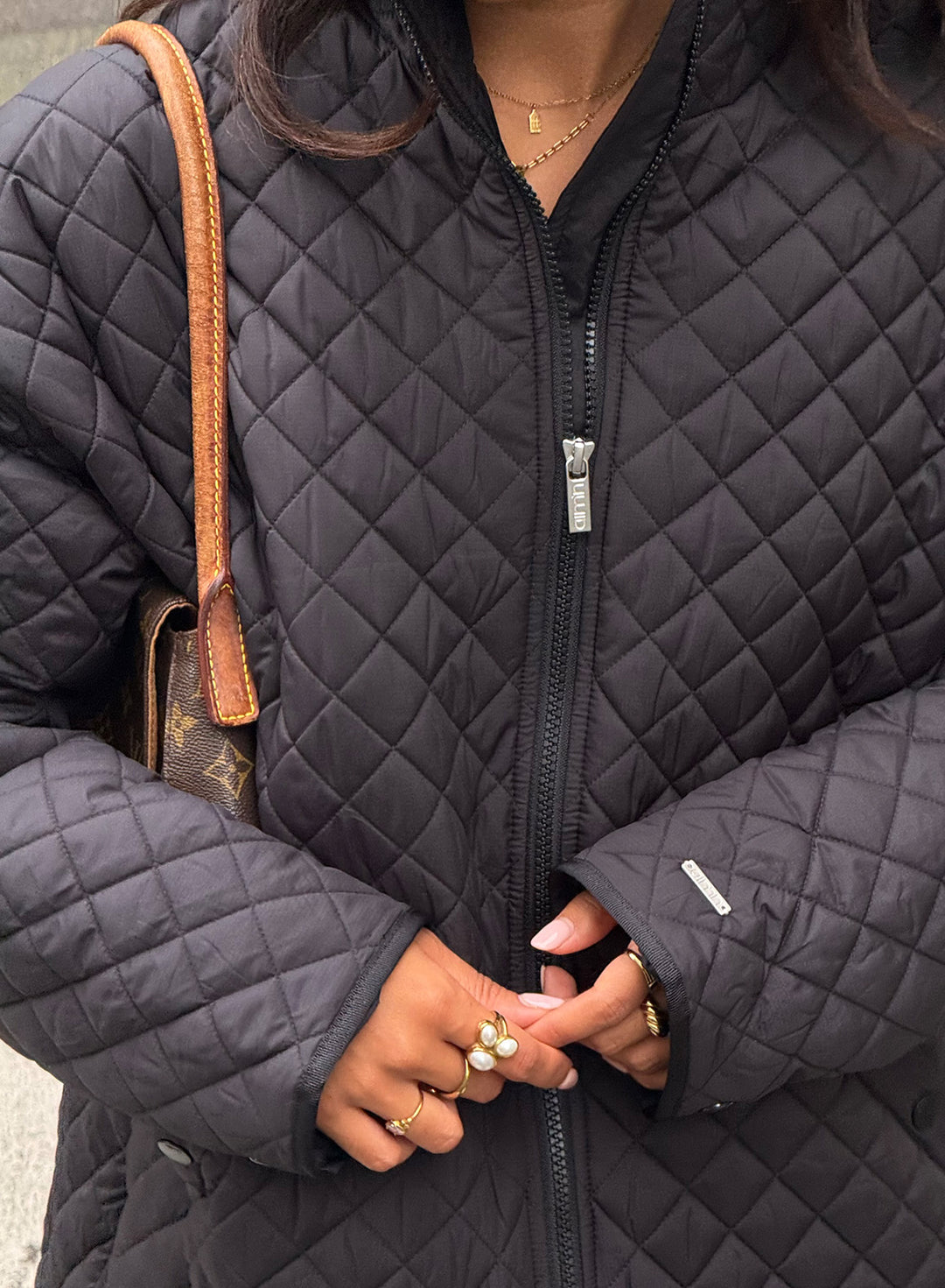 Black Oversized Quilted Jacket – AIM'N EU