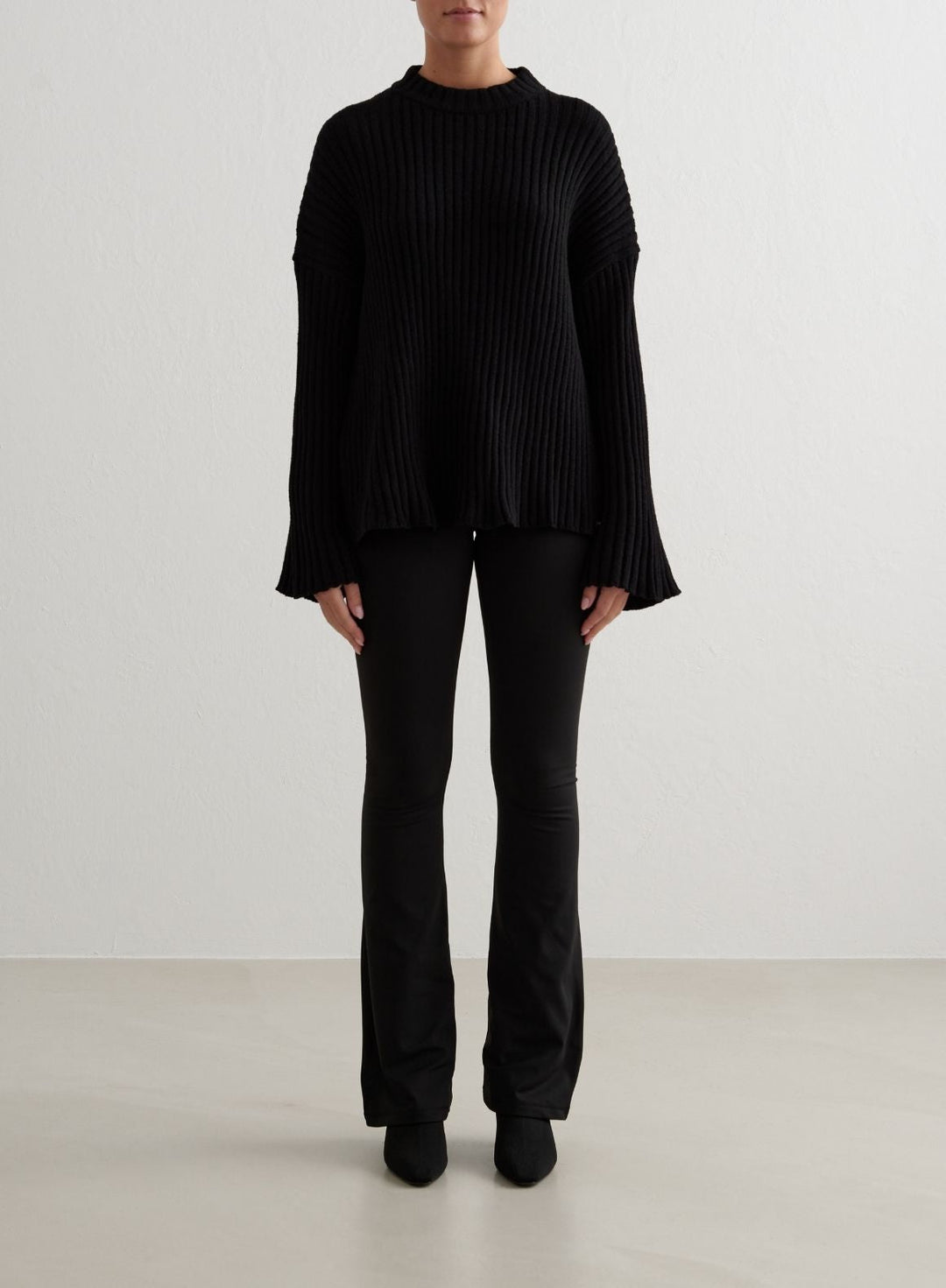 Black Rib Knit Sweater – AIM'N EU