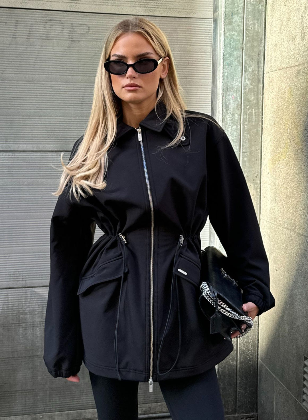 black_softshell_jacket_UGC_108