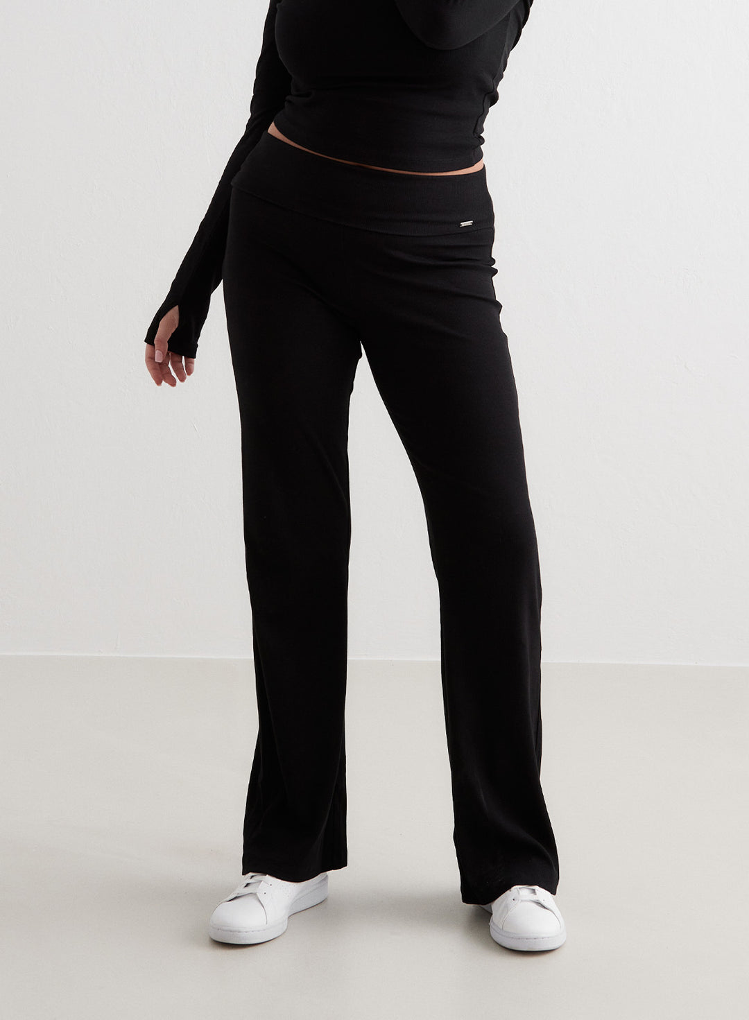 Black Ease Ribbed Pants – AIM'N EU