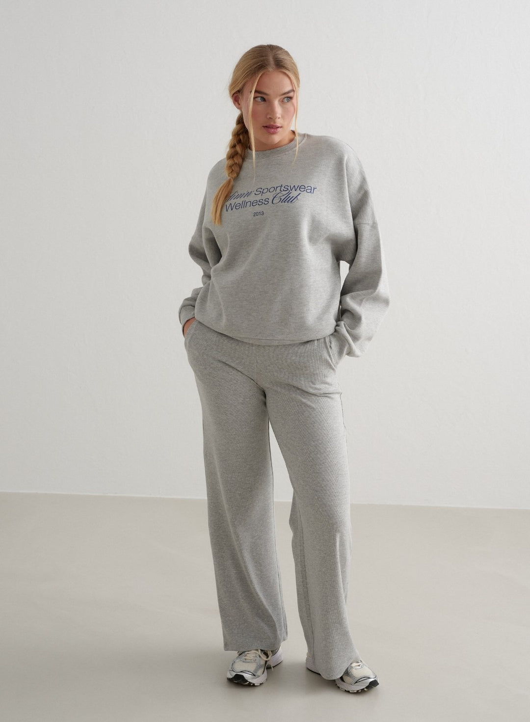 Grey Melange Wellness sweatshirt – AIM'N EU