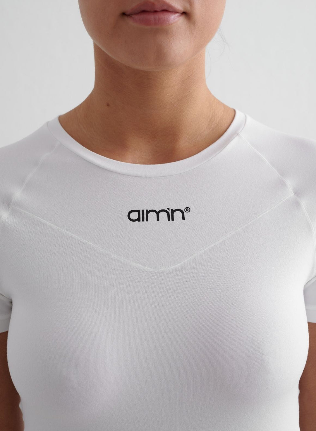 White Soft Basic Short Sleeve – AIM'N EU