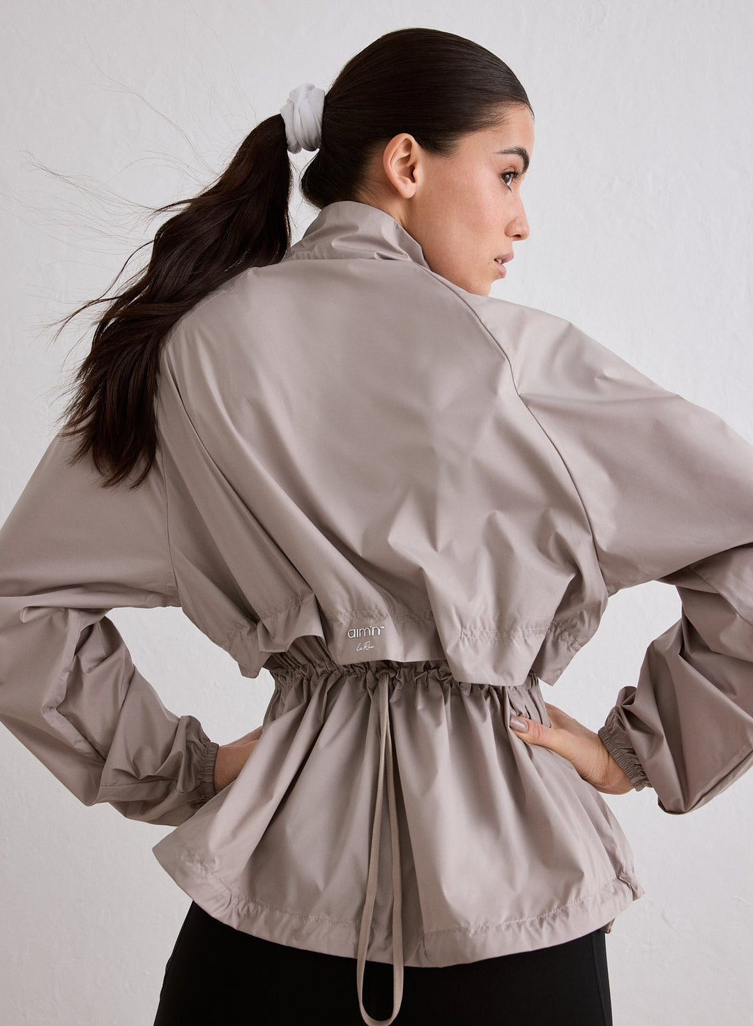 Dark Clay Running Jacket – AIM'N EU