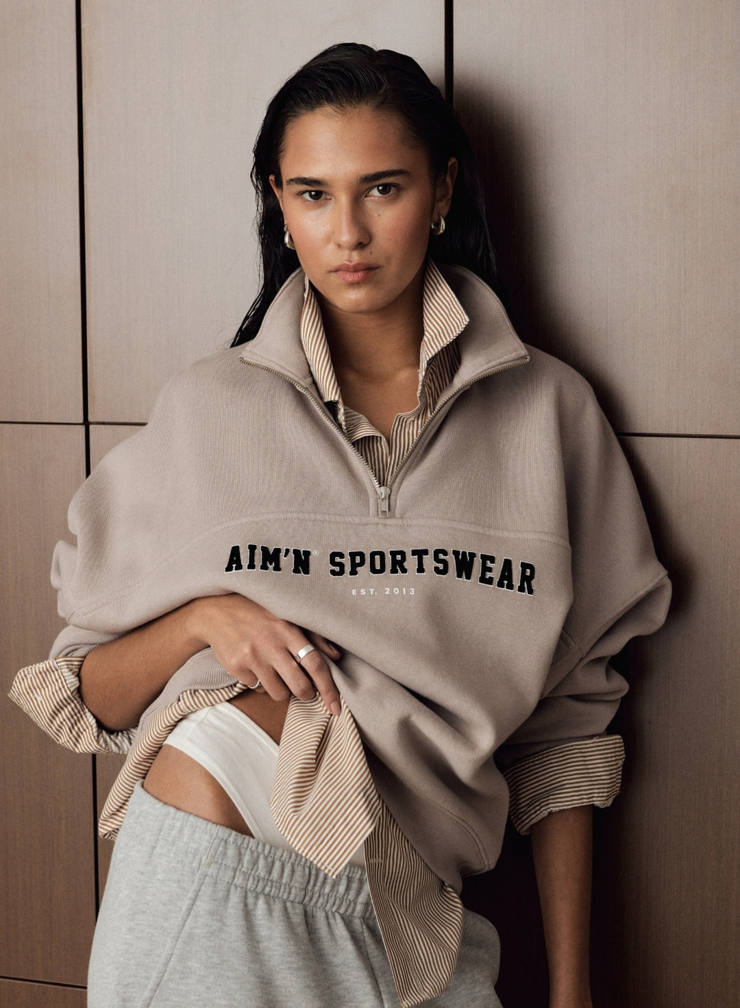 Dark Clay Varsity Sweat Half Zip – AIM'N EU
