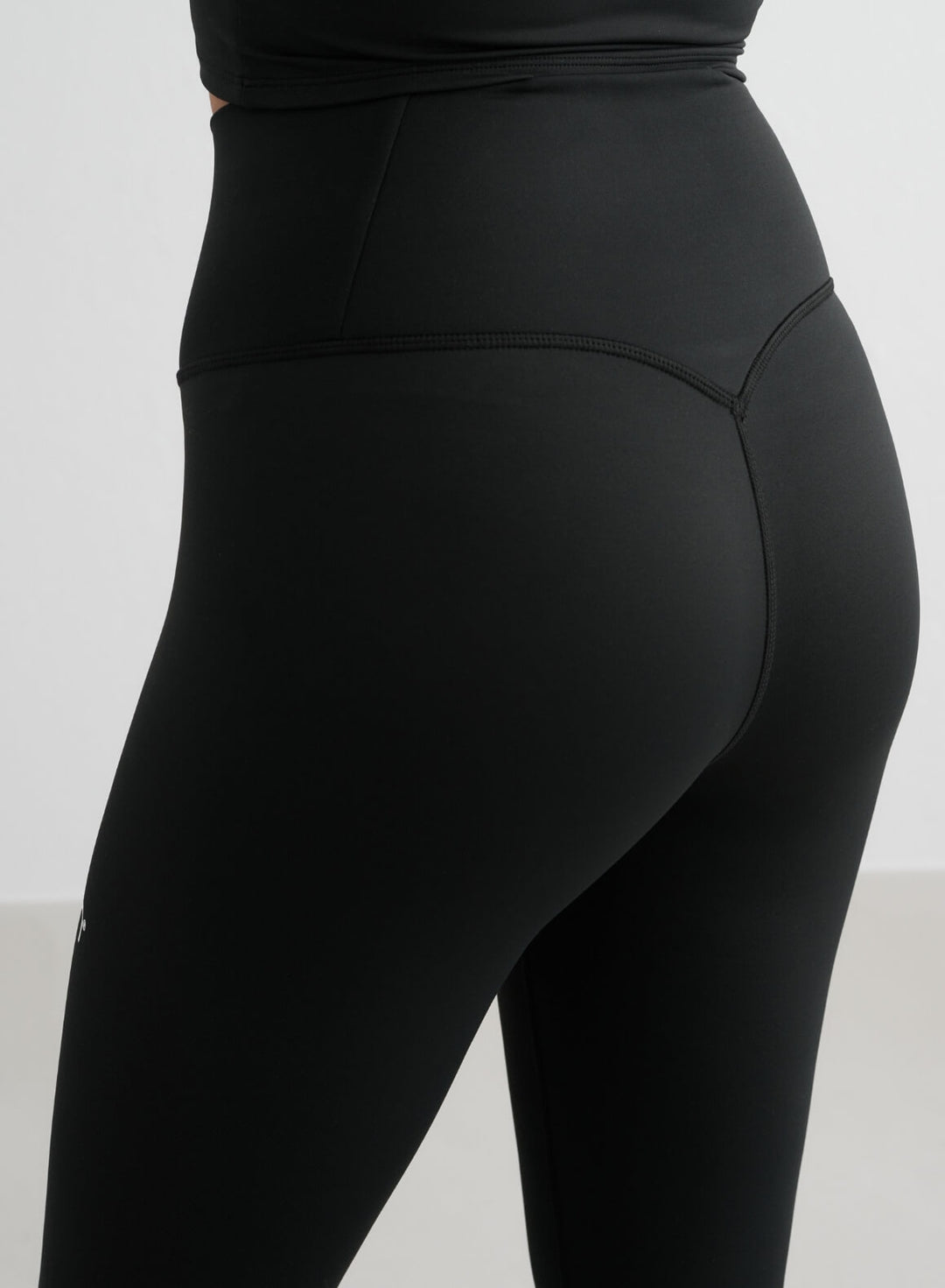 Black Core Tights – AIM'N EU