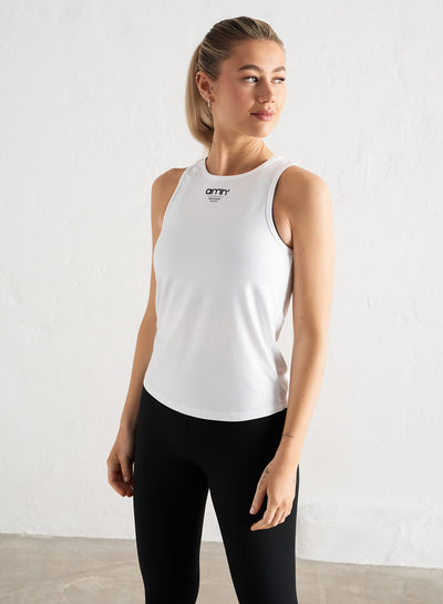 [The model wears size S and is 175 cm.]
